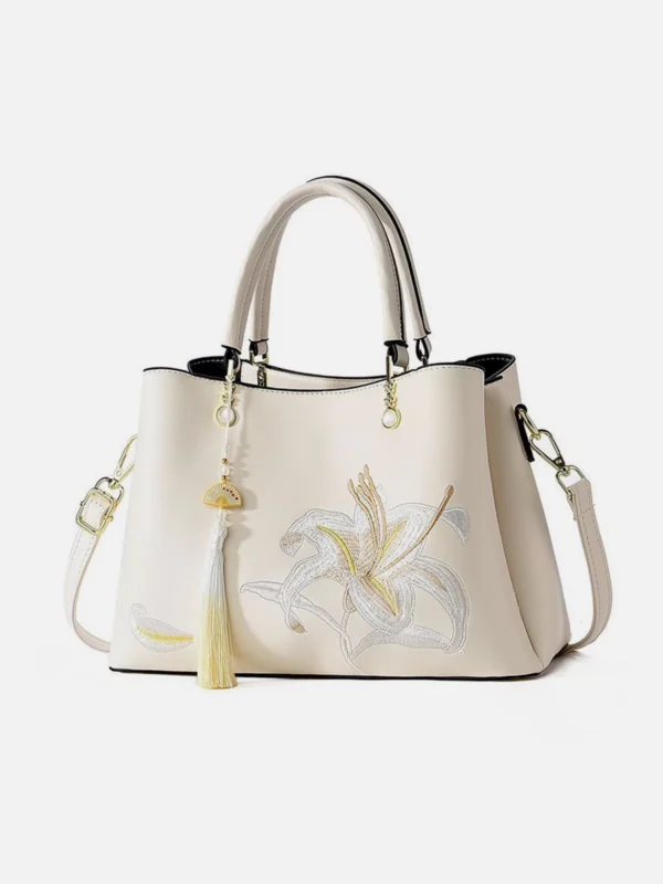 微信图片_20250921165010_283_8 EMBROIDERED SHOULDER BAG